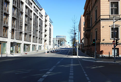 Luisen- / Dorotheenstrae  Platz vor dem Neuen Tor
